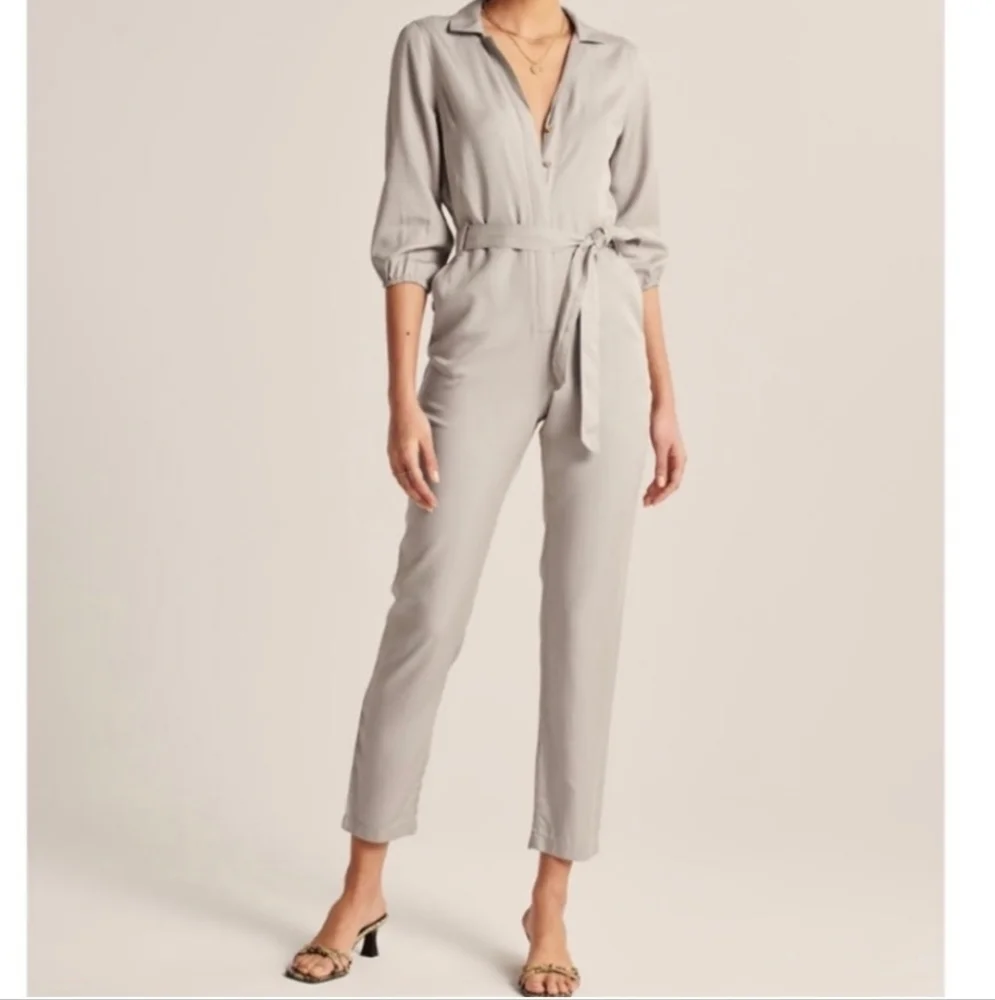 Abercrombie & Fitch Puff Sleeves Utility Jumpsuit Khaki Tan Minimalist XL